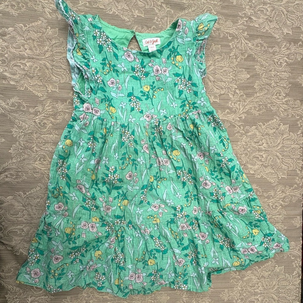 Green floral keyhole dress